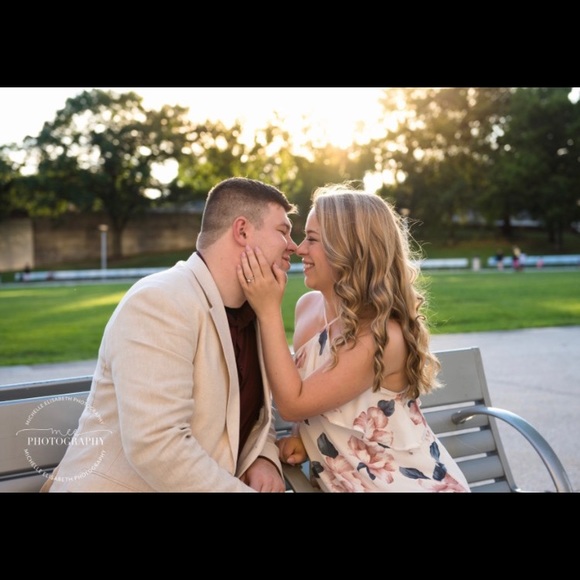 Meet your Posher, Rachel - Picture 2 of 2